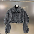 Three-dimensional Line Jacket